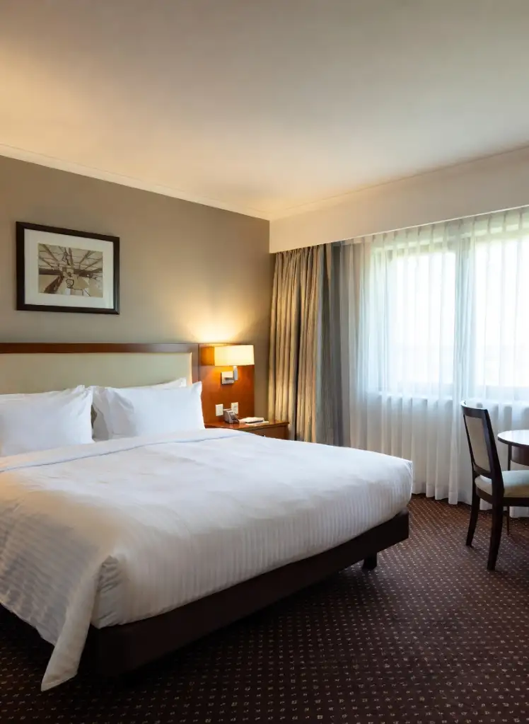 Vidéo immersive d'une chambre d'un hôtel pas cher à Toulouges