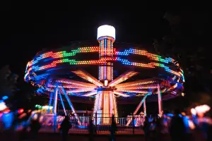 Accès rapide aux lieux festifs depuis les hôtels de longue durée à Toulouges